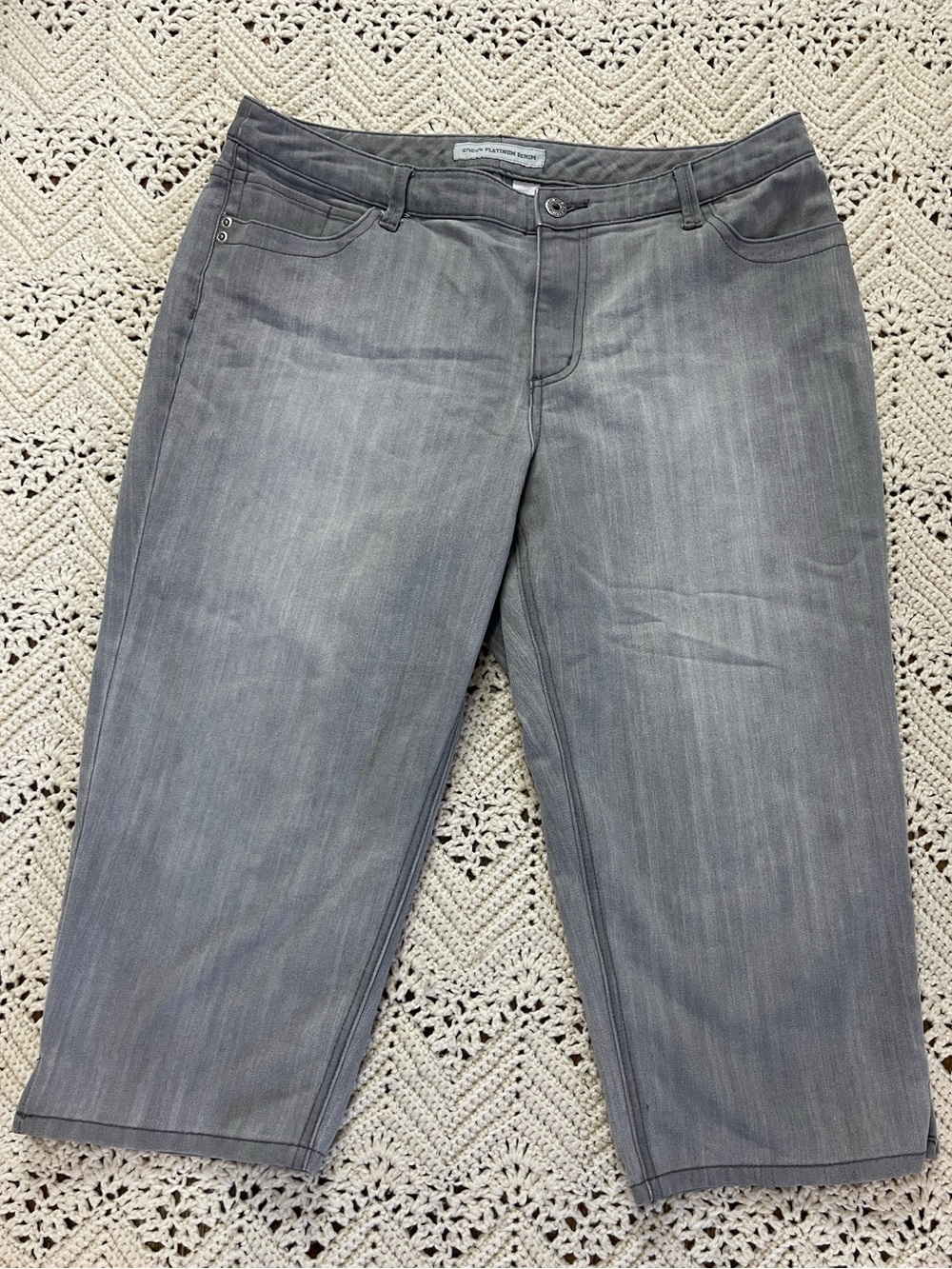 Chico’s Platinum Denim Capri Pant 2.5 14